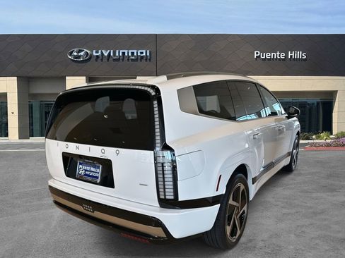 New 2026 Hyundai Ioniq 9 Calligraphy AWD/4WD image 5