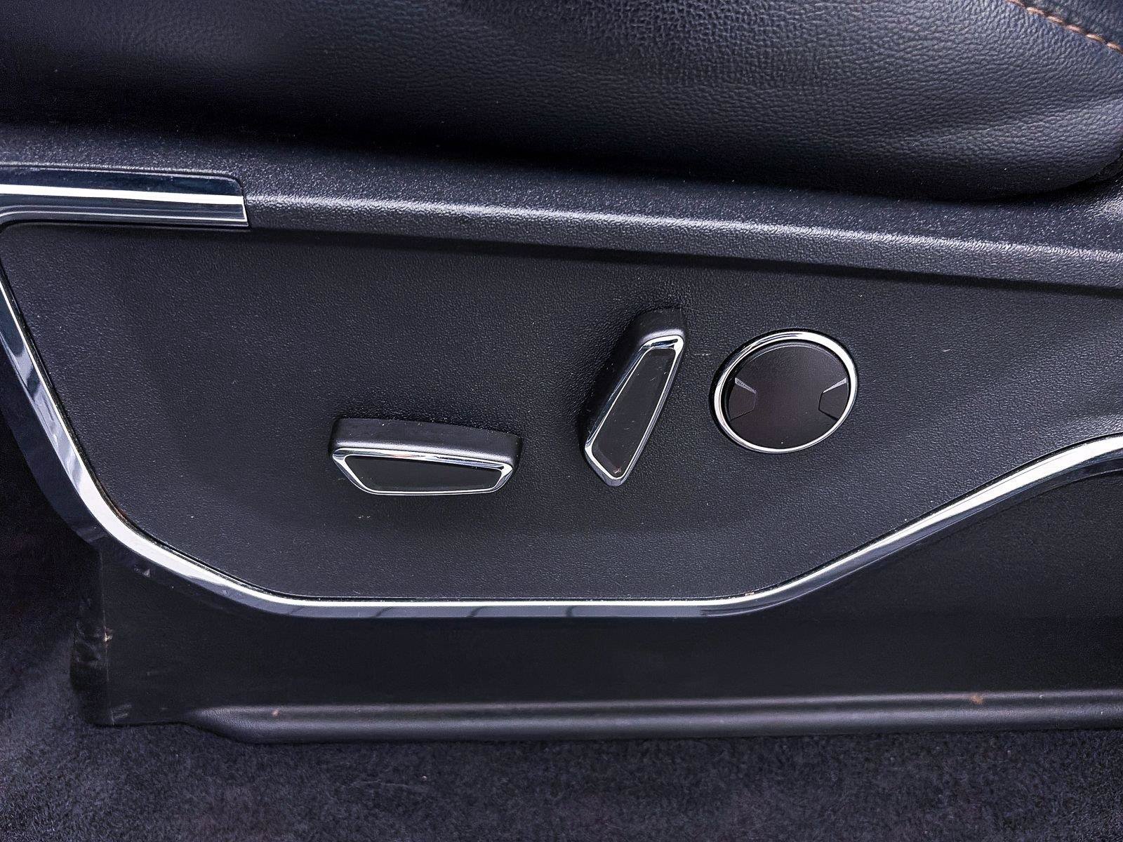 Used 2023 Ford F150 Lightning Lariat AWD/4WD image 21