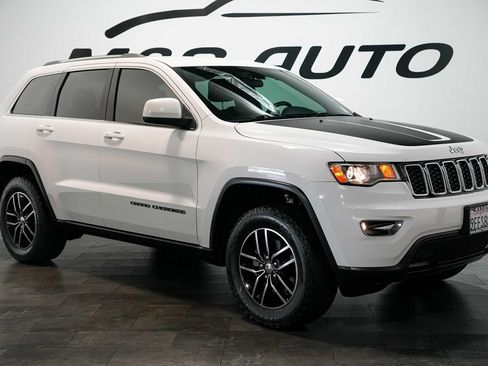 Used 2018 Jeep Grand Cherokee Laredo RWD image 7