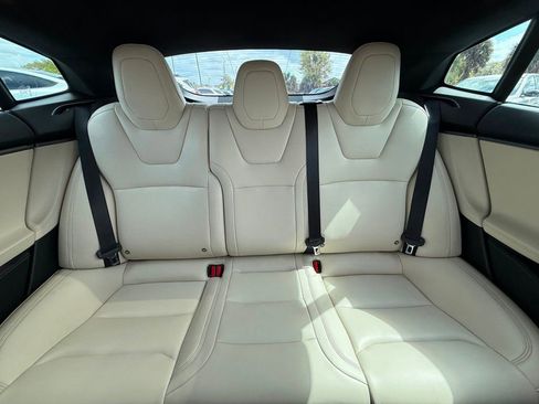 Used 2020 Tesla Model S AWD image 22