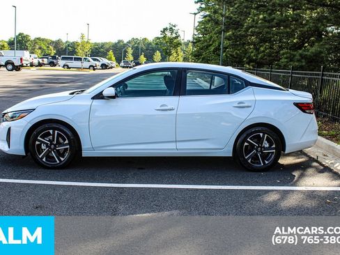 Used 2024 Nissan Sentra SV FWD image 7