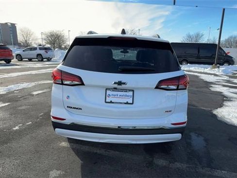 Used 2022 Chevrolet Equinox RS w/ Infotainment Package image 7