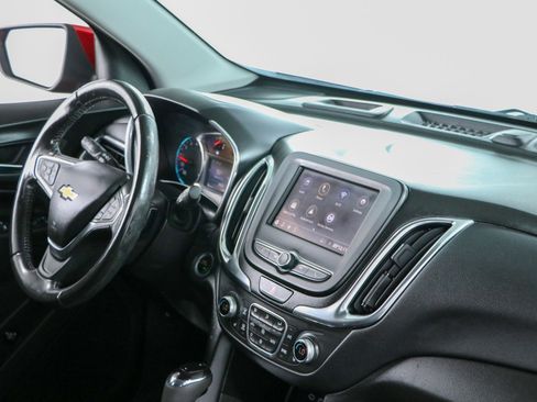 Used 2020 Chevrolet Equinox LT FWD image 25