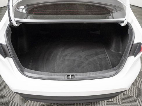 Used 2023 Toyota Corolla LE FWD image 5
