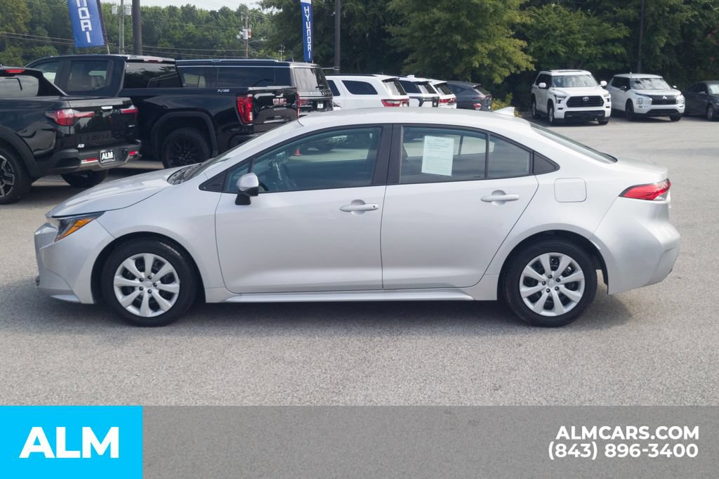 Used 2024 Toyota Corolla LE FWD image 10