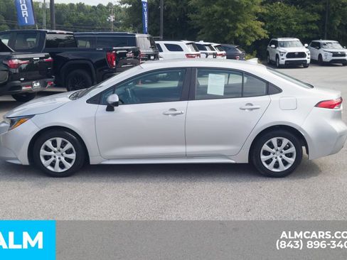 Used 2024 Toyota Corolla LE FWD image 10
