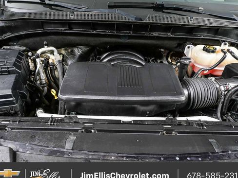 Used 2022 Chevrolet Suburban RST w/ Luxury Package image 38