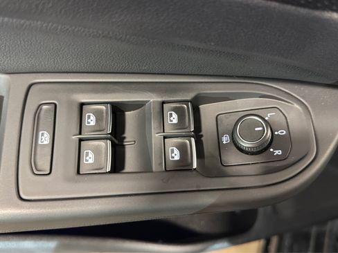 Used 2022 Volkswagen Golf R AWD/4WD image 16