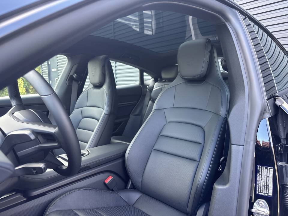 Certified 2025 Porsche Taycan w/ Premium Package RWD image 24