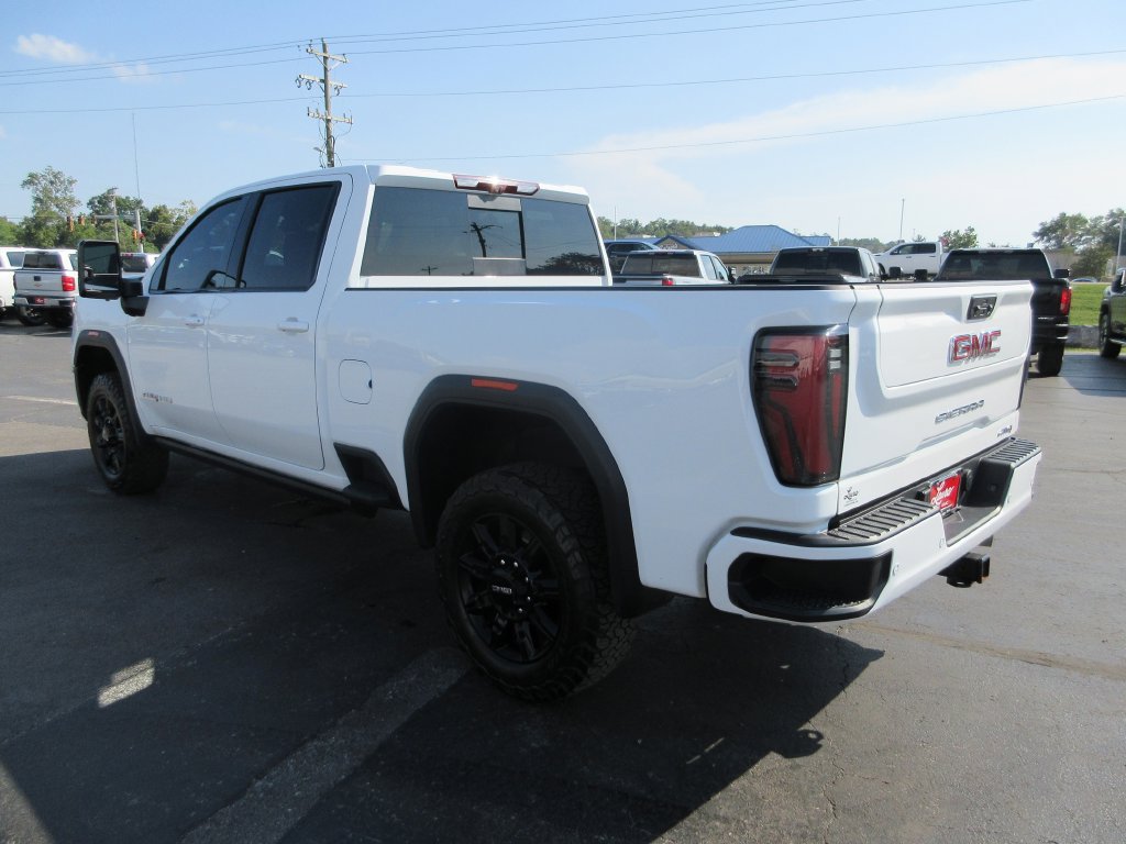 Certified 2025 GMC Sierra 2500 AT4 w/ AT4 Premium Plus Package AWD/4WD image 10