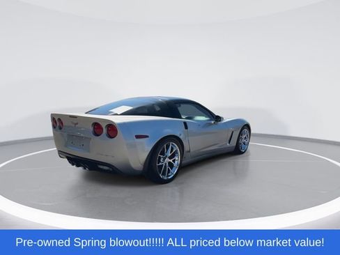 Used 2005 Chevrolet Corvette Coupe w/ Preferred Equipment Group RWD image 7
