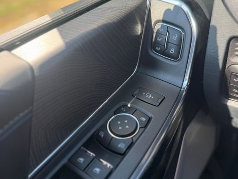 New 2025 Ford F350 Platinum image 30