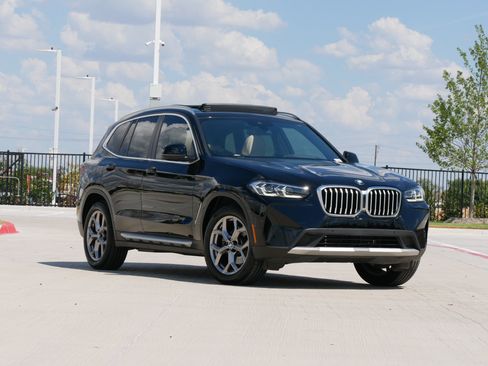 Used 2024 BMW X3 sDrive30i w/ Convenience Package w/ZPA RWD image 2