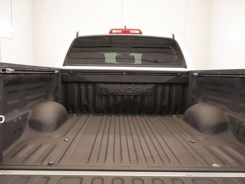 Used 2020 Toyota Tundra Platinum AWD/4WD image 28
