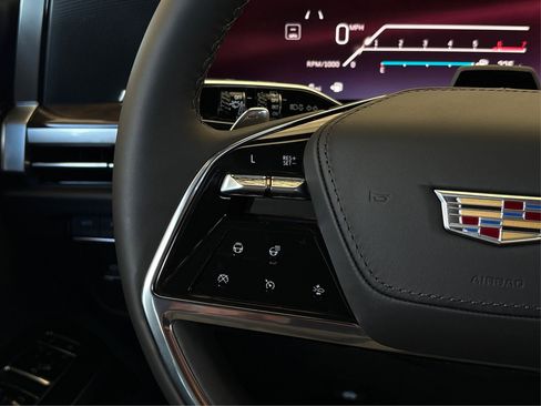 New 2026 Cadillac Escalade Platinum Sport w/ LPO, ONYX Package image 29