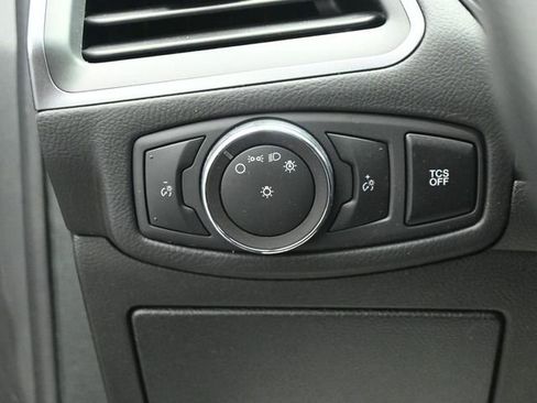 Certified 2020 Ford Edge SE FWD image 11