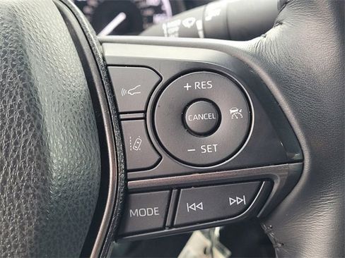 Used 2024 Toyota Camry SE image 14