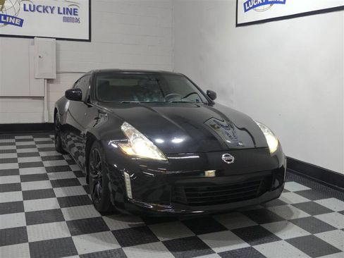 Used 2017 Nissan 370Z Coupe image 5