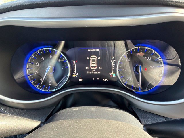 New 2027 Chrysler Pacifica Select FWD image 14