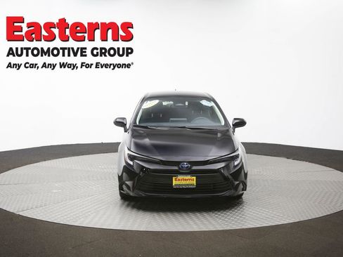 Used 2025 Toyota Corolla LE FWD image 54