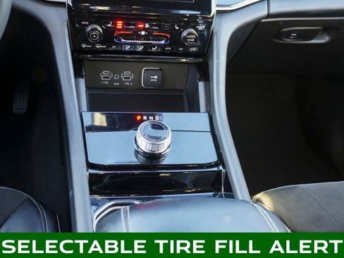 Used 2023 Jeep Grand Cherokee Altitude image 12