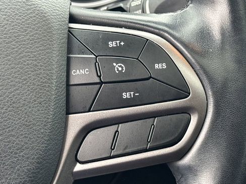 Used 2021 Jeep Cherokee Latitude Lux w/ Sun & Sound Group image 25