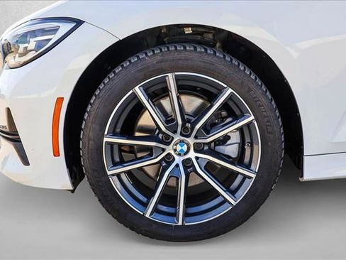 Used 2020 BMW 330i xDrive Sedan w/ Convenience Package AWD/4WD image 9