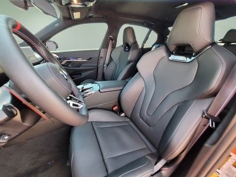 Used 2026 BMW M5 w/ Carbon Package AWD/4WD image 28
