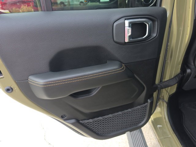 Used 2025 Jeep Gladiator Sport AWD/4WD image 22