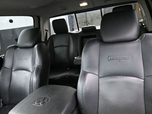 Used 2015 RAM 1500 Laramie w/ Convenience Group image 17