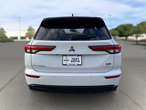 New 2025 Mitsubishi Outlander SEL Black Edition image 6