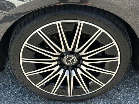 Certified 2025 Mercedes-Benz CLE 300 4MATIC Coupe image 19