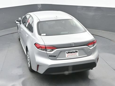 Used 2026 Toyota Corolla LE FWD image 28