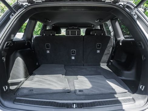 Used 2024 Jeep Grand Cherokee Altitude image 9