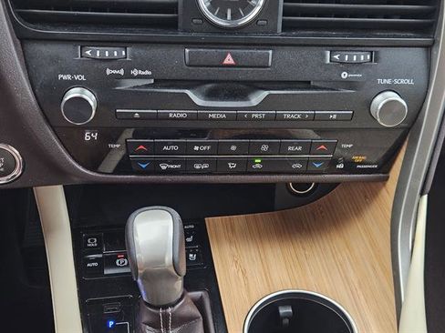 Used 2019 Lexus RX 350L Luxury image 15