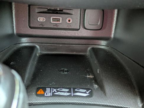 Used 2020 Chevrolet Equinox Premier w/ LPO, Cargo Package image 23