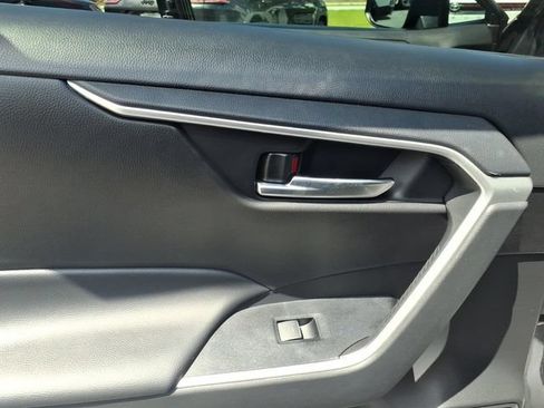 Used 2023 Toyota RAV4 XLE Premium FWD image 6