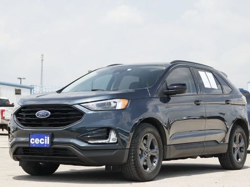 Certified 2023 Ford Edge SEL w/ Sport Appearance Package AWD/4WD image 2