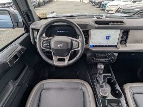 New 2025 Ford Bronco Outer Banks image 14