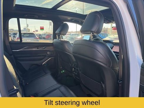 Used 2022 Jeep Grand Cherokee Overland image 28
