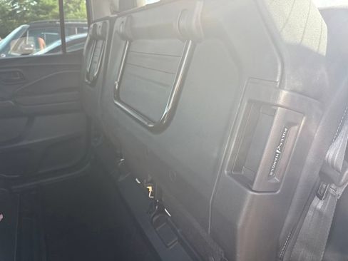 Used 2025 Honda Ridgeline Sport image 23