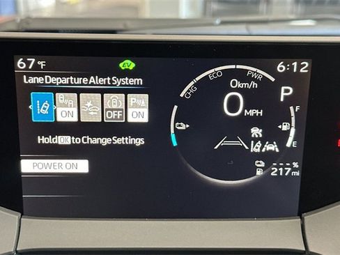 Used 2025 Toyota Prius Plug-In Hybrid image 20