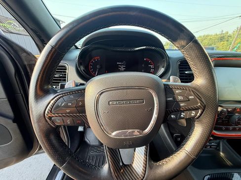 Used 2015 Dodge Durango R/T w/ Technology Group AWD/4WD image 12