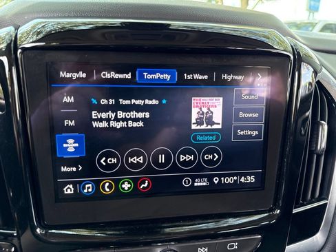 Used 2021 Chevrolet Traverse LT AWD/4WD image 33