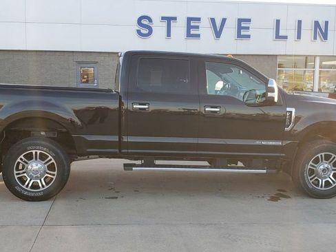 Used 2018 Ford F250 Lariat w/ Chrome Package image 1