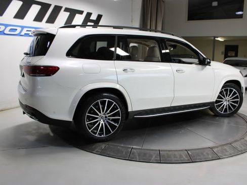 Used 2023 Mercedes-Benz GLS 450 4MATIC w/ AMG Line Exterior image 5