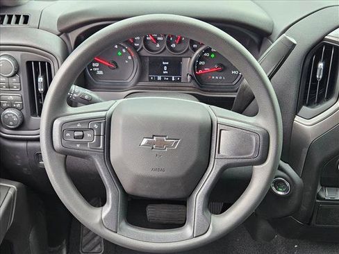 New 2026 Chevrolet Silverado 1500 Custom Trail Boss w/ LPO, Dark Essentials Package AWD/4WD image 12