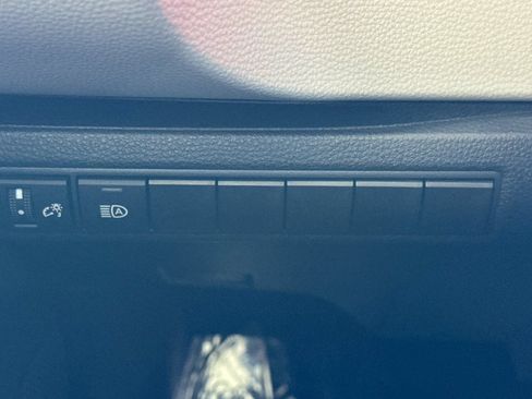 Used 2025 Toyota Corolla LE w/ LE Premium Package FWD image 32