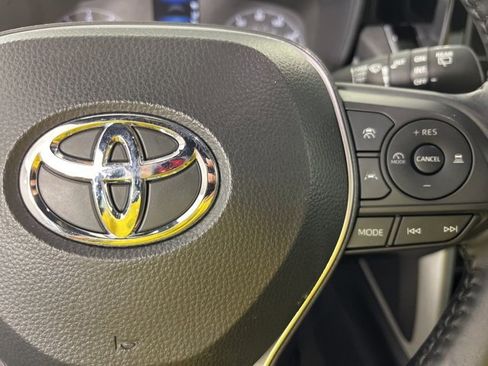 Certified 2024 Toyota Corolla Cross SE image 10