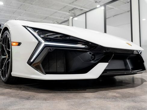 Used 2025 Lamborghini Revuelto AWD/4WD image 14